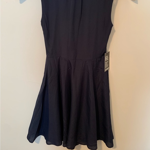 Express Midi Dress - Picture 3 of 8